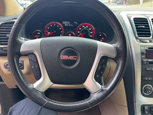 Used 2010 GMC Acadia SLT image 10