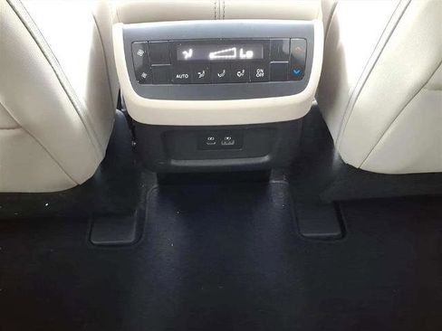 Certified 2023 Nissan Pathfinder SL w/ Lighting Package (N92) image 13