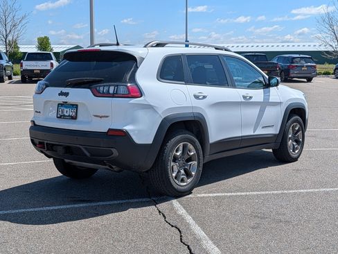 Used 2020 Jeep Cherokee Trailhawk w/ Comfort/Convenience Group AWD/4WD image 4