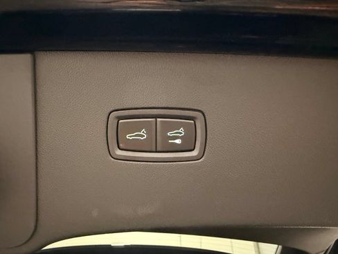 Used 2024 Porsche Cayenne Coupe AWD/4WD image 10