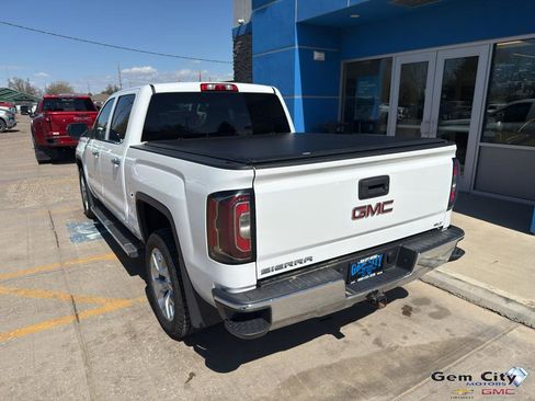 Used 2017 GMC Sierra 1500 SLT w/ SLT Premium Package AWD/4WD image 7