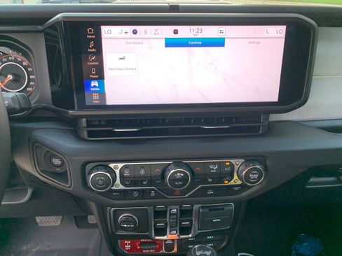 New 2025 Jeep Wrangler Unlimited Sport image 28