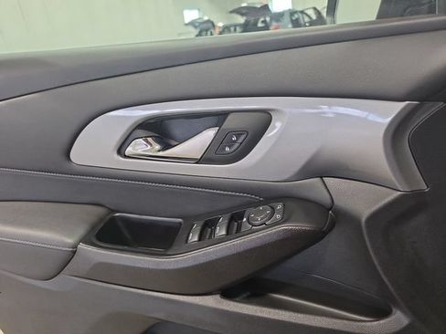 Used 2023 Chevrolet Traverse LT w/ Rear Camera Mirror Package AWD/4WD image 20