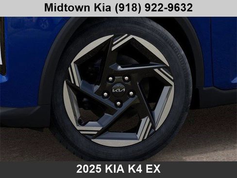 New 2025 Kia K4 EX image 9