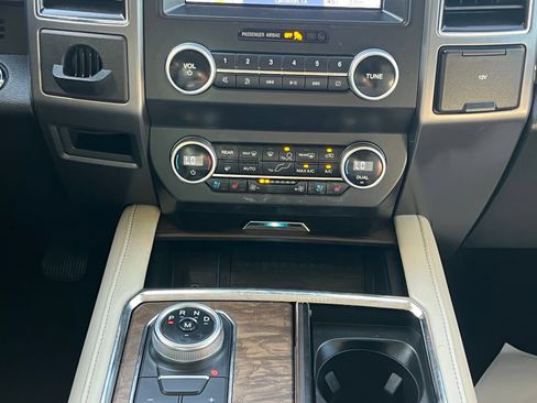 Used 2021 Ford Expedition Platinum AWD/4WD image 37