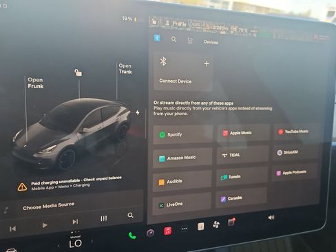 Used 2022 Tesla Model Y Performance image 19
