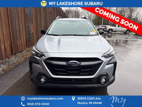 Used 2025 Subaru Outback Premium image 2