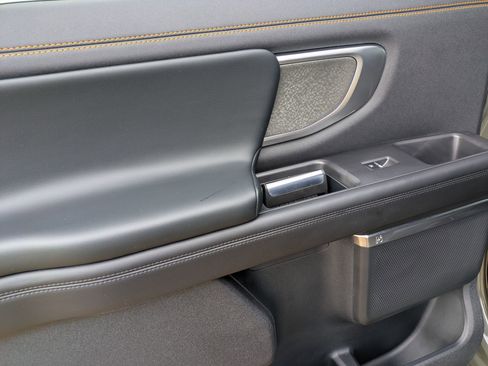 Certified 2025 Ford Expedition Tremor image 30