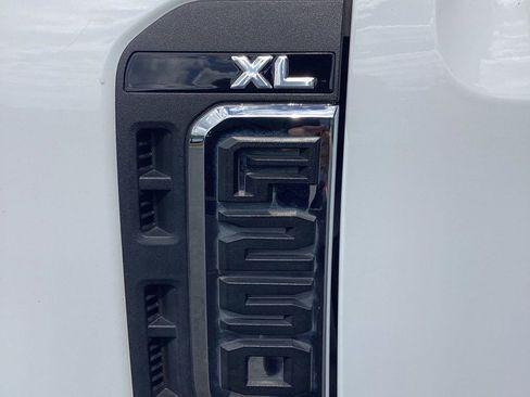 Used 2023 Ford F250 XL w/ Snow Plow Prep Package AWD/4WD image 23