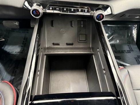 Used 2025 Chevrolet Silverado EV RST AWD/4WD image 41