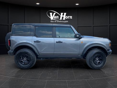 Used 2025 Ford Bronco Badlands AWD/4WD image 8