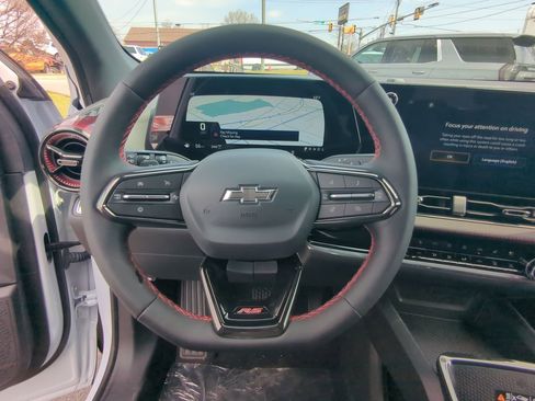 New 2026 Chevrolet Equinox RS w/ Convenience Package III AWD/4WD image 10