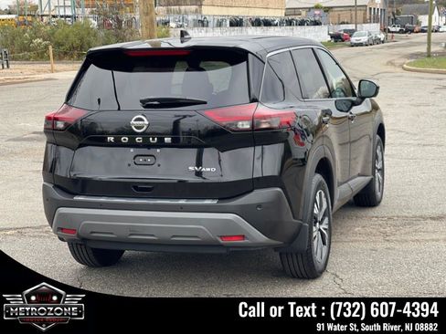 Used 2021 Nissan Rogue SV AWD/4WD image 8