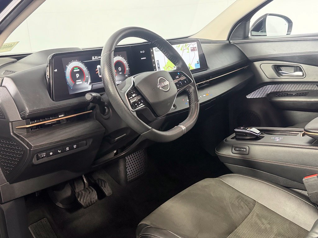 Used 2024 Nissan Ariya FWD image 12