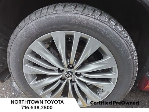 Used 2022 Toyota Highlander Platinum image 5