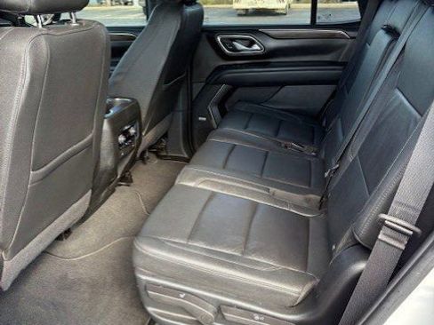 Used 2022 Chevrolet Tahoe Z71 w/ Luxury Package image 14