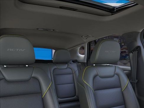 New 2026 Chevrolet Trax ACTIV w/ Sunroof Package image 24