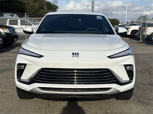 Used 2025 Buick Envista Preferred image 6