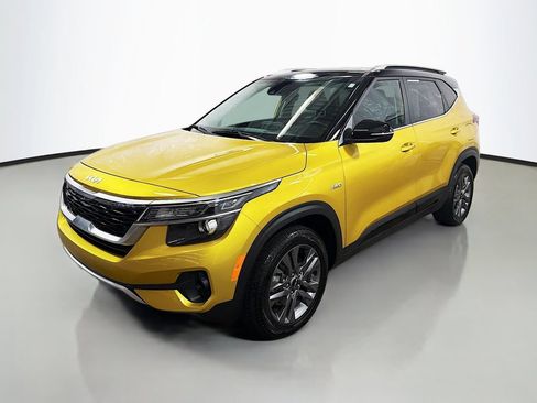 Used 2023 Kia Seltos S AWD/4WD image 5