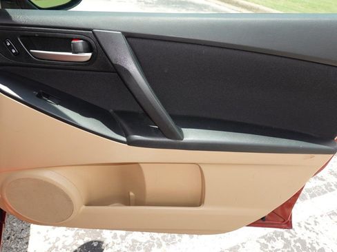 Used 2010 MAZDA MAZDA3 i Touring FWD image 21
