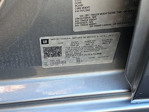 Used 2020 Chevrolet Silverado 1500 Custom Trail Boss image 36