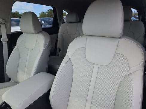 New 2026 Kia Sorento S image 21