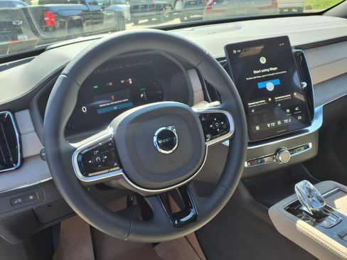 New 2026 Volvo XC90 T8 Ultra w/ Protection Package Premier AWD/4WD image 5