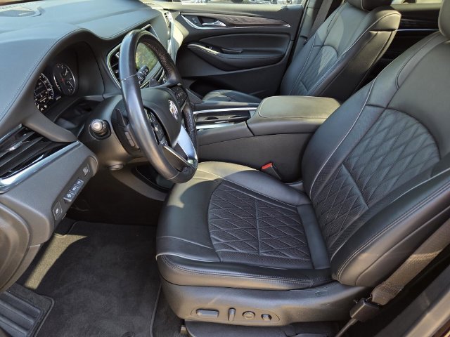 Used 2023 Buick Enclave Avenir w/ Avenir Technology Package FWD image 37