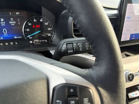 Used 2024 Ford Explorer XLT w/ Equipment Group 202A AWD/4WD image 32