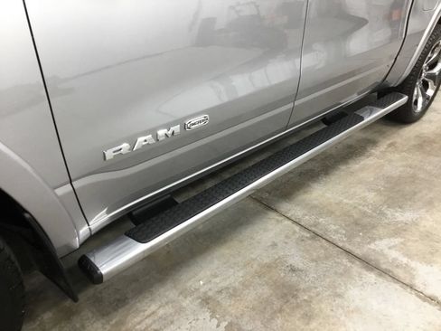 Used 2022 RAM 1500 Limited w/ Body-Colour Bumper Group AWD/4WD image 7