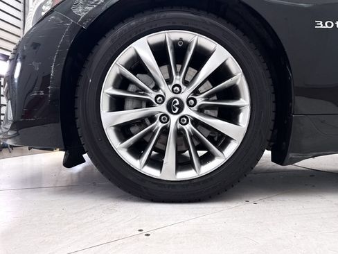 Used 2019 INFINITI Q50 Luxe w/ Essential Package (3.0T Luxe) RWD image 4