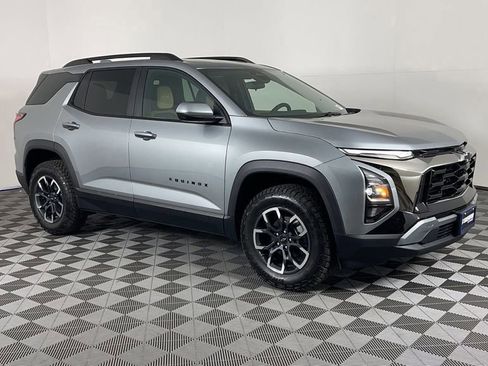 New 2025 Chevrolet Equinox ACTIV image 2