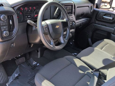 Used 2026 Chevrolet Silverado 2500 Custom AWD/4WD image 12