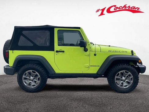 Used 2016 Jeep Wrangler Rubicon w/ Power Convenience Group image 8