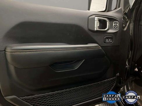 Used 2025 Jeep Wrangler Unlimited Sahara w/ Safety Group image 88