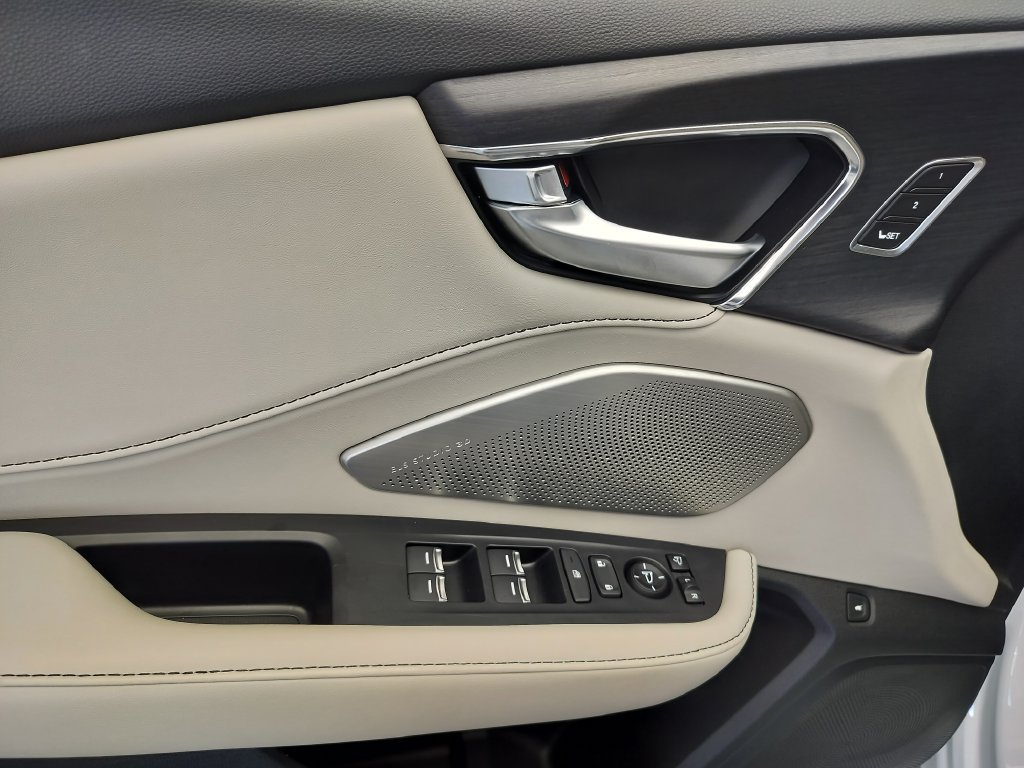 Used 2025 Acura RDX w/ Advance Package AWD/4WD image 7