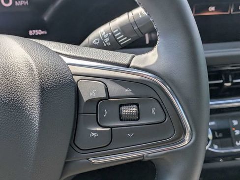 Used 2025 Buick Envista Sport Touring w/ Convenience I Package FWD image 31