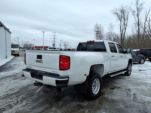 Used 2019 GMC Sierra 3500 Denali w/ Duramax Plus Package image 5