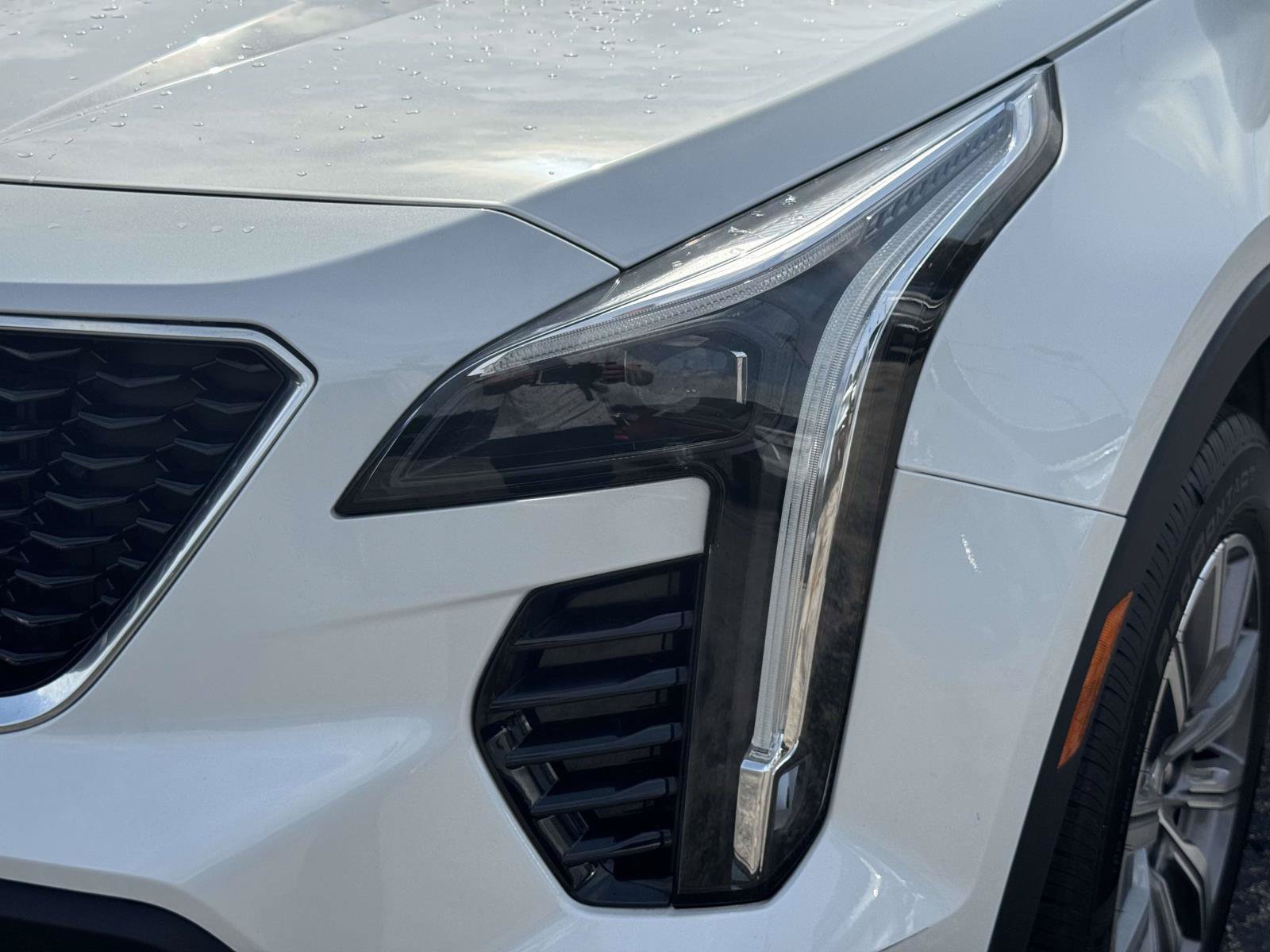 Used 2023 Cadillac XT4 Sport w/ Cold Weather Package AWD/4WD image 9