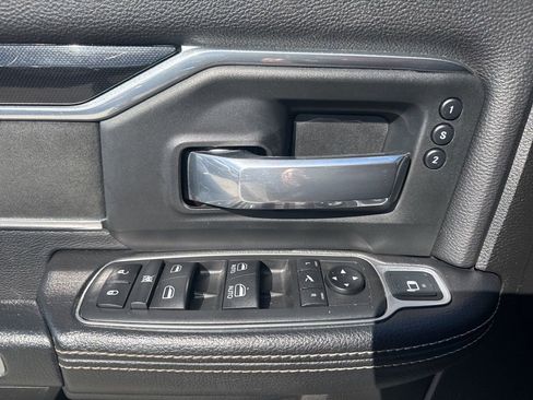 Used 2019 RAM 3500 Laramie image 22