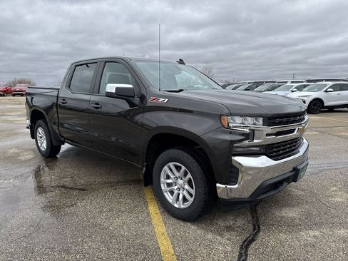 Certified 2022 Chevrolet Silverado 1500 LT w/ Z71 Off-Road Package image 5
