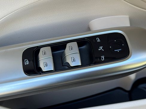 Certified 2025 Mercedes-Benz C 300 4MATIC Sedan image 27