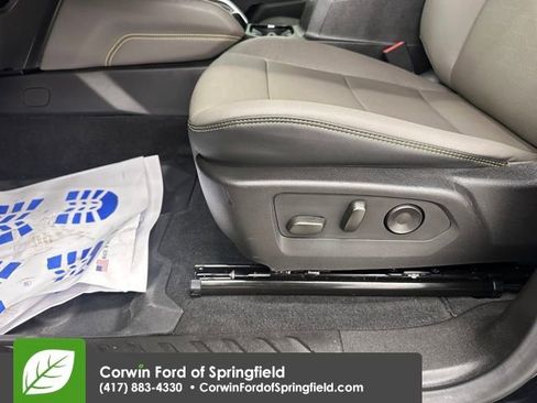 Used 2025 Chevrolet Colorado ZR2 w/ Technology Package image 36