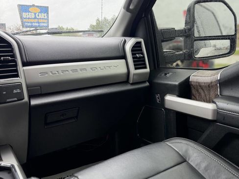 Used 2019 Ford F250 Lariat image 18