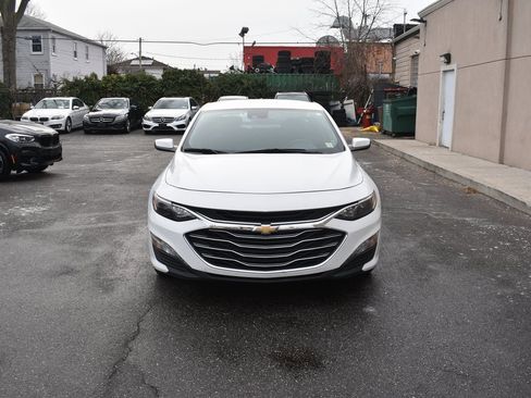 Used 2024 Chevrolet Malibu LT image 3