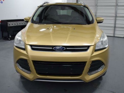 Used 2015 Ford Escape Titanium image 5