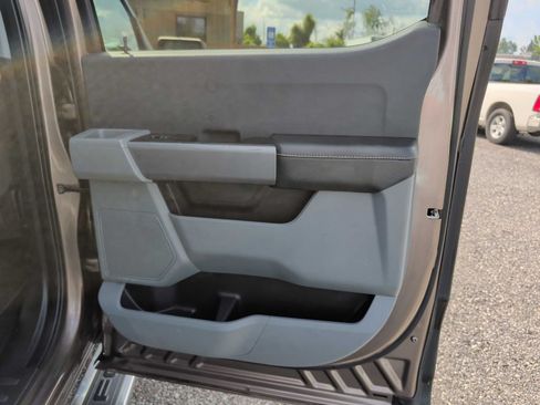 Used 2021 Ford F150 XLT AWD/4WD image 24
