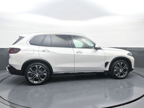 New 2026 BMW X5 xDrive50e AWD/4WD image 8