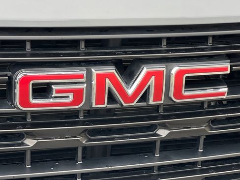 Used 2025 GMC Sierra 1500 Pro w/ Graphite Edition image 38