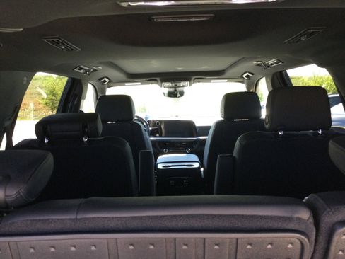 New 2025 Chevrolet Tahoe Z71 w/ Z71 Off-Road Package image 12